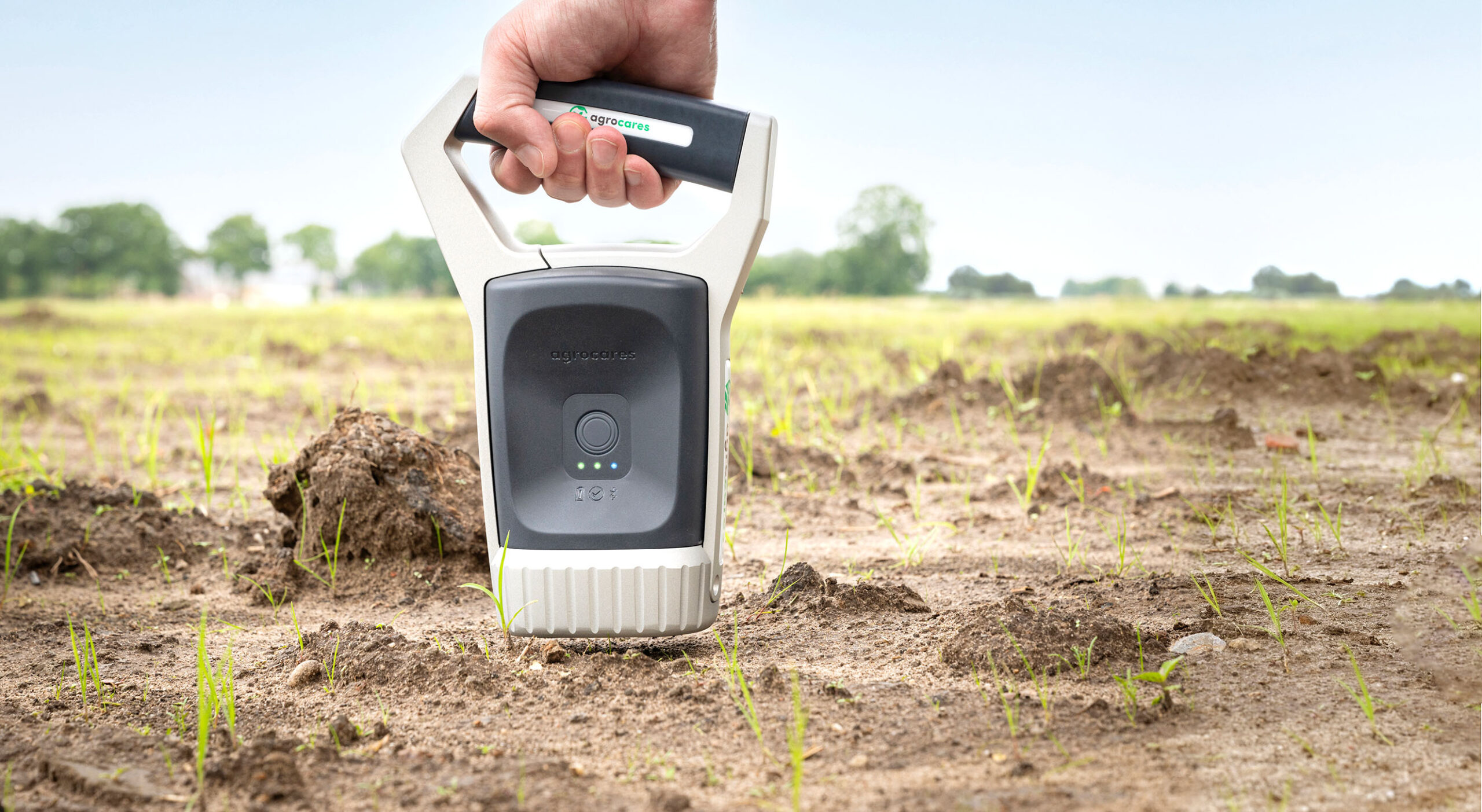 Agrocares F-type scanner on farmland